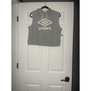 Urban Outfitters Umbro sleeveless  Hoodie Crop sweatshirt large gray NWT